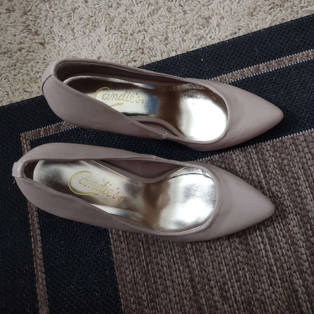 Candies Pumps